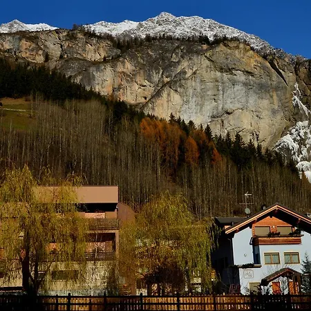 La Val Hotel Isolaccia