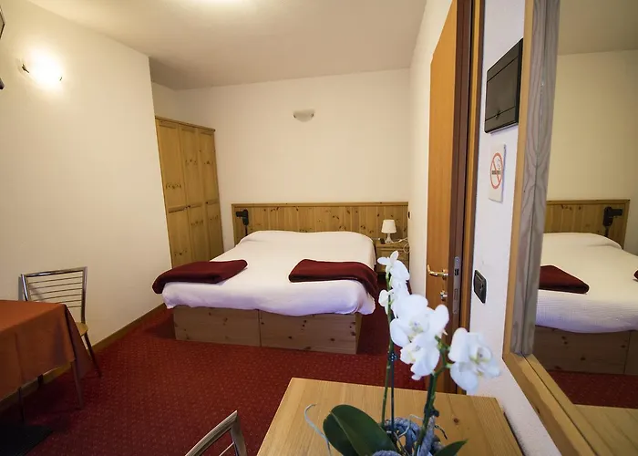 La Val Hotel 2*