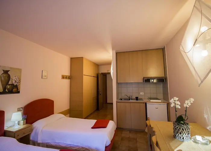La Val Hotel