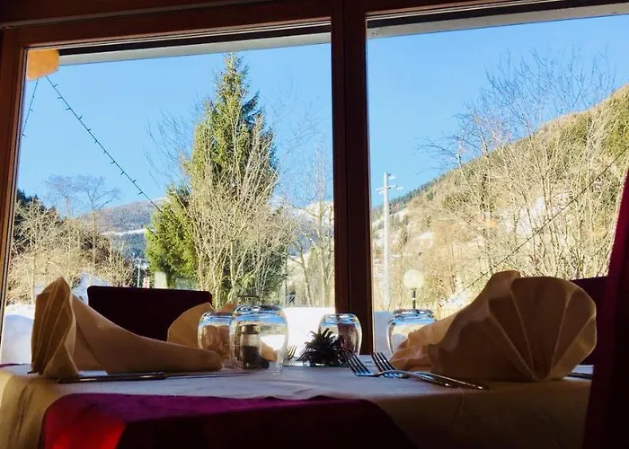 La Val Hotel 2*