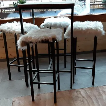 拉瓦尔酒店 2*