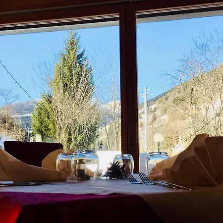 La Val Hotel 2*