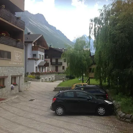 La Val Hotel 2*